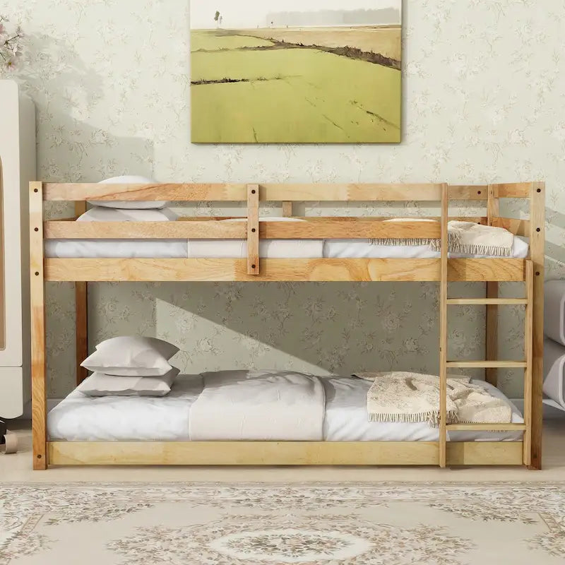 Letto a soppalco singolo con due reti a piattaforma da 13 doghe e design a basso profilo