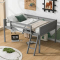 Letto a soppalco basso in legno massello grigio matrimoniale con scala e barriera di protezione, con doghe in legno di supporto per la camera da letto