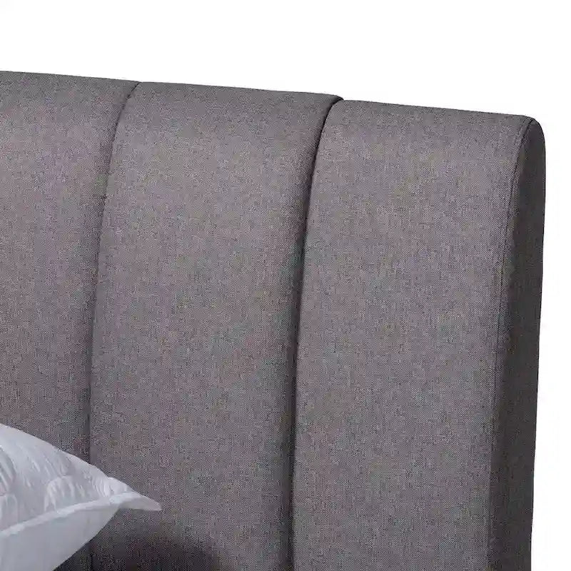 Letto a piattaforma imbottito in tessuto beige chiaro moderno di metà secolo